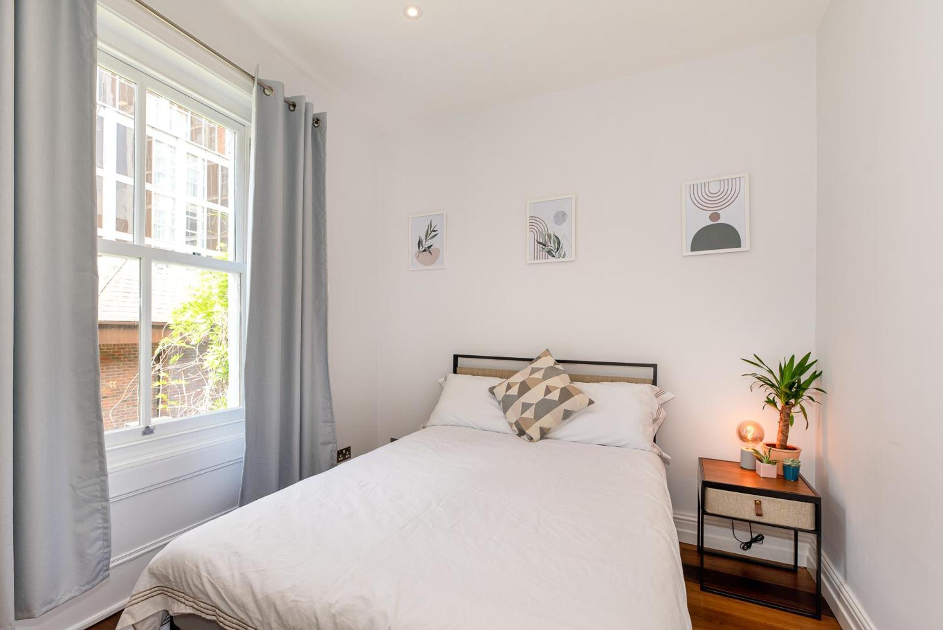 2-Bedroom Victorian Apartment In Kensington Londen Buitenkant foto