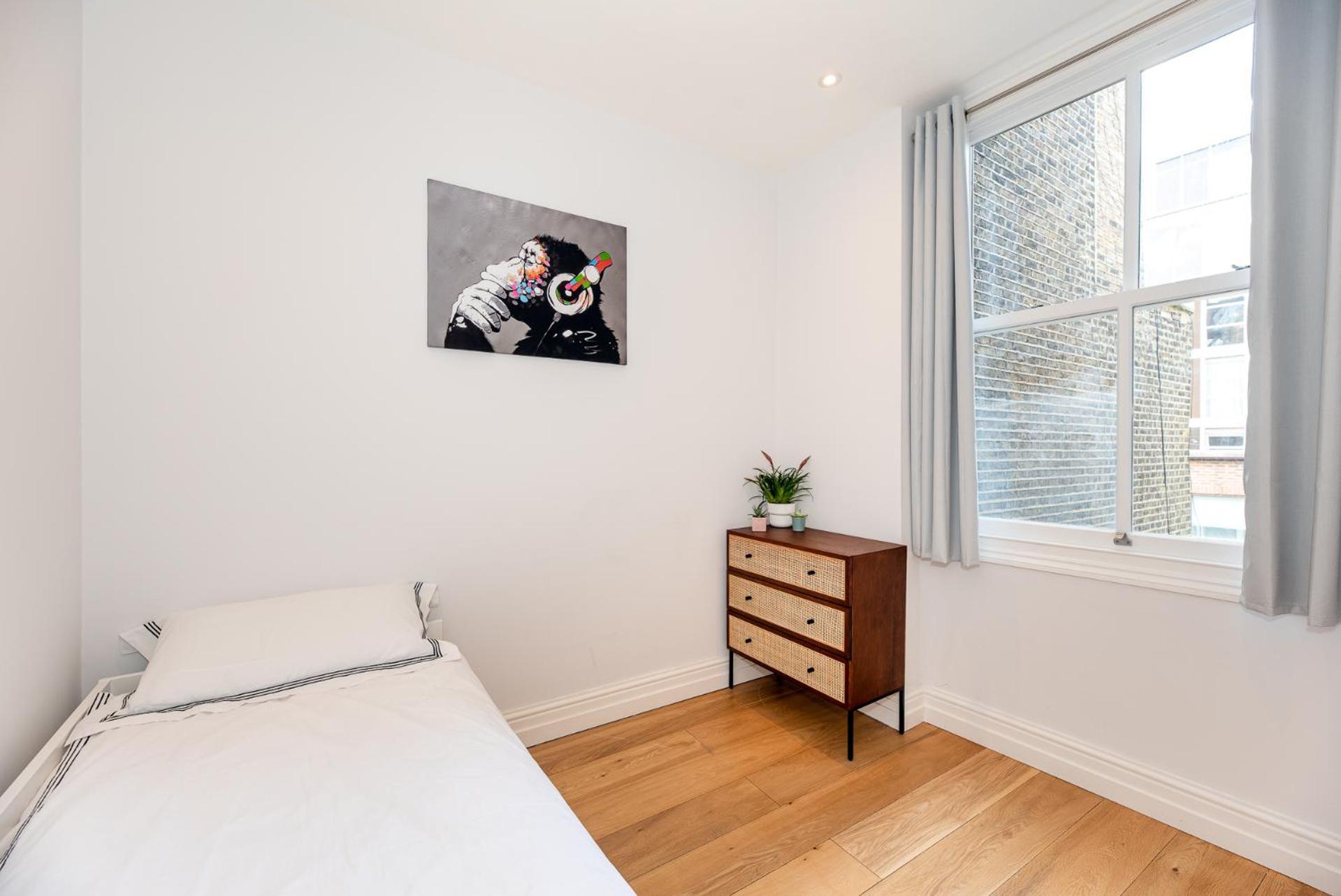 2-Bedroom Victorian Apartment In Kensington Londen Buitenkant foto