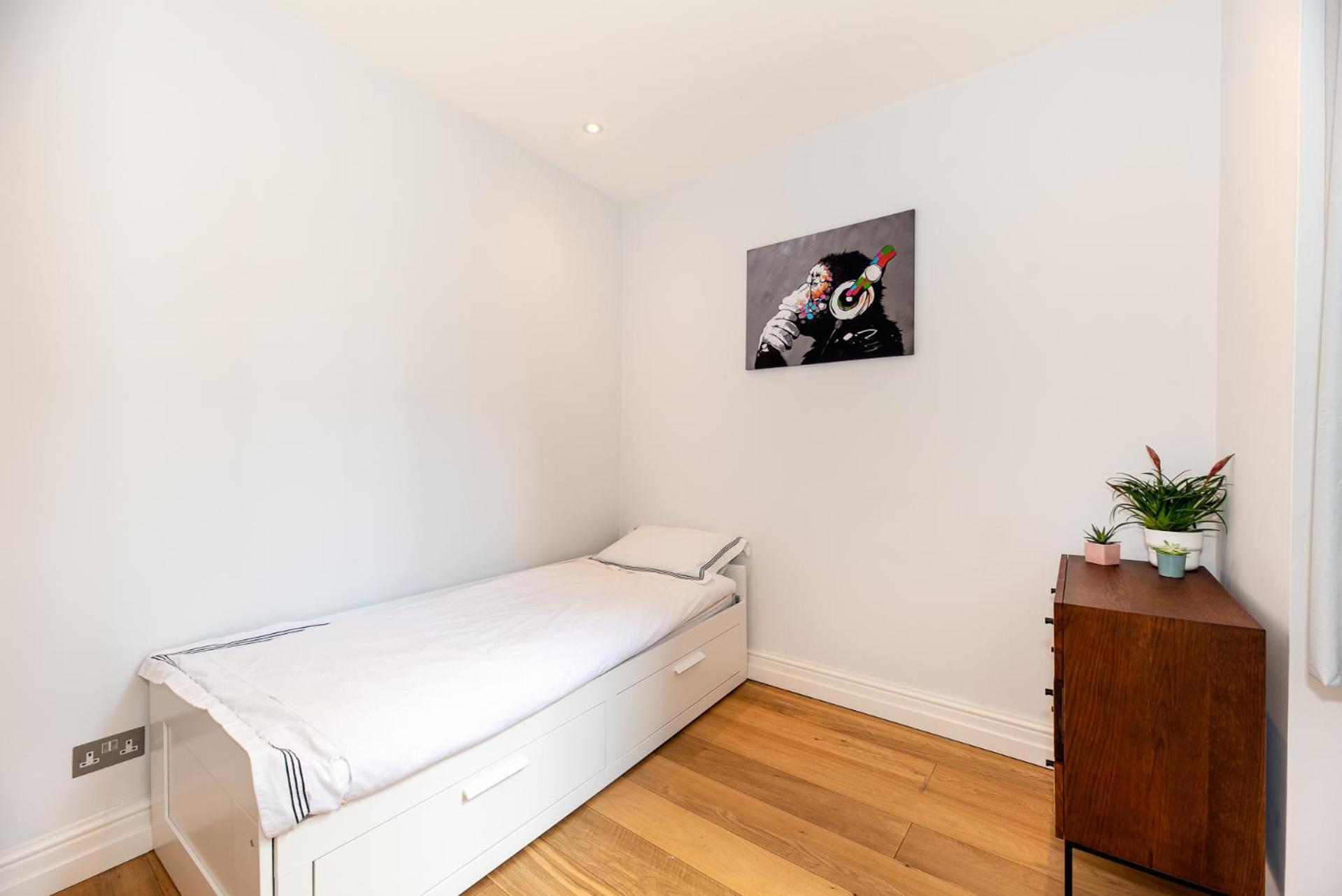 2-Bedroom Victorian Apartment In Kensington Londen Buitenkant foto
