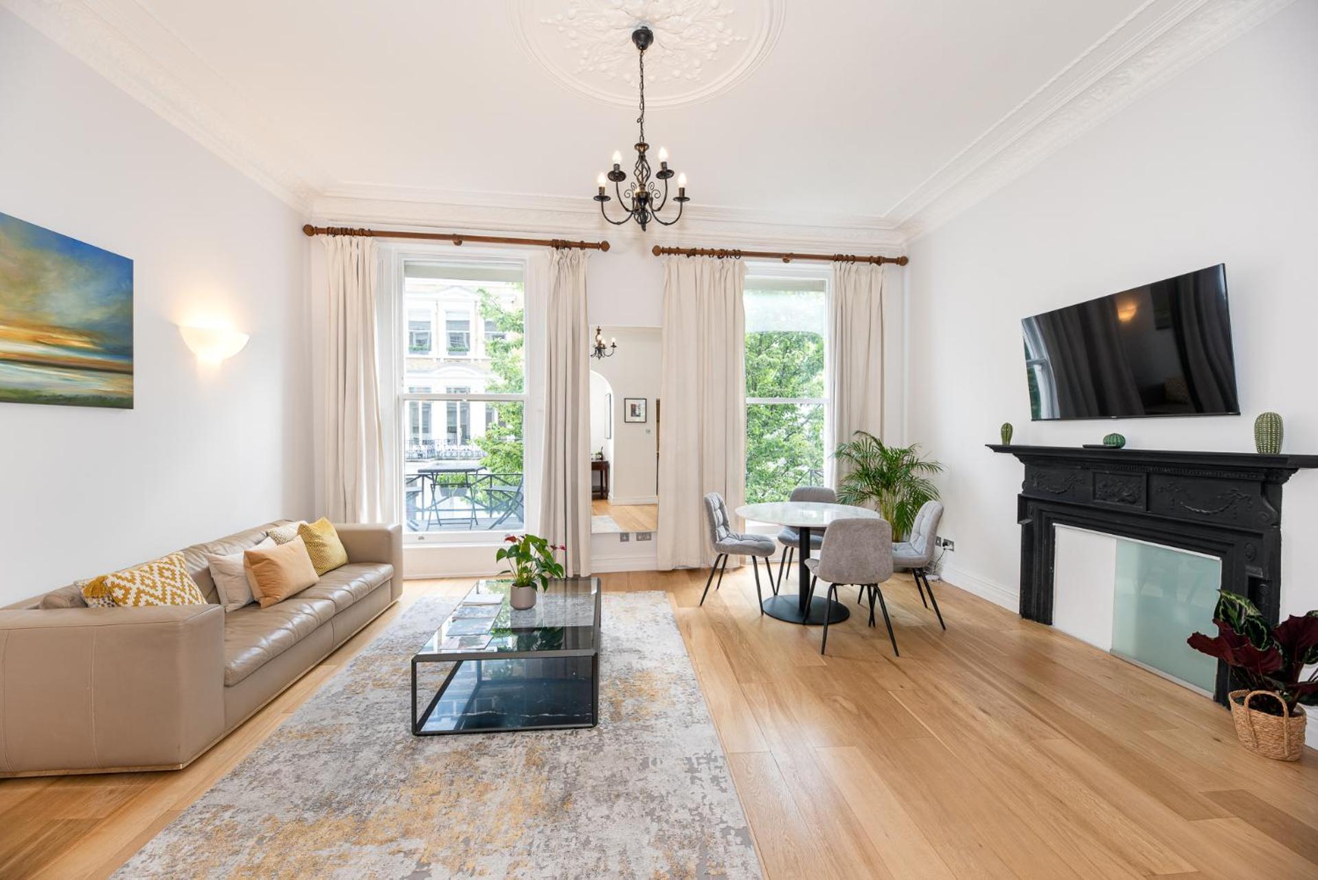 2-Bedroom Victorian Apartment In Kensington Londen Buitenkant foto