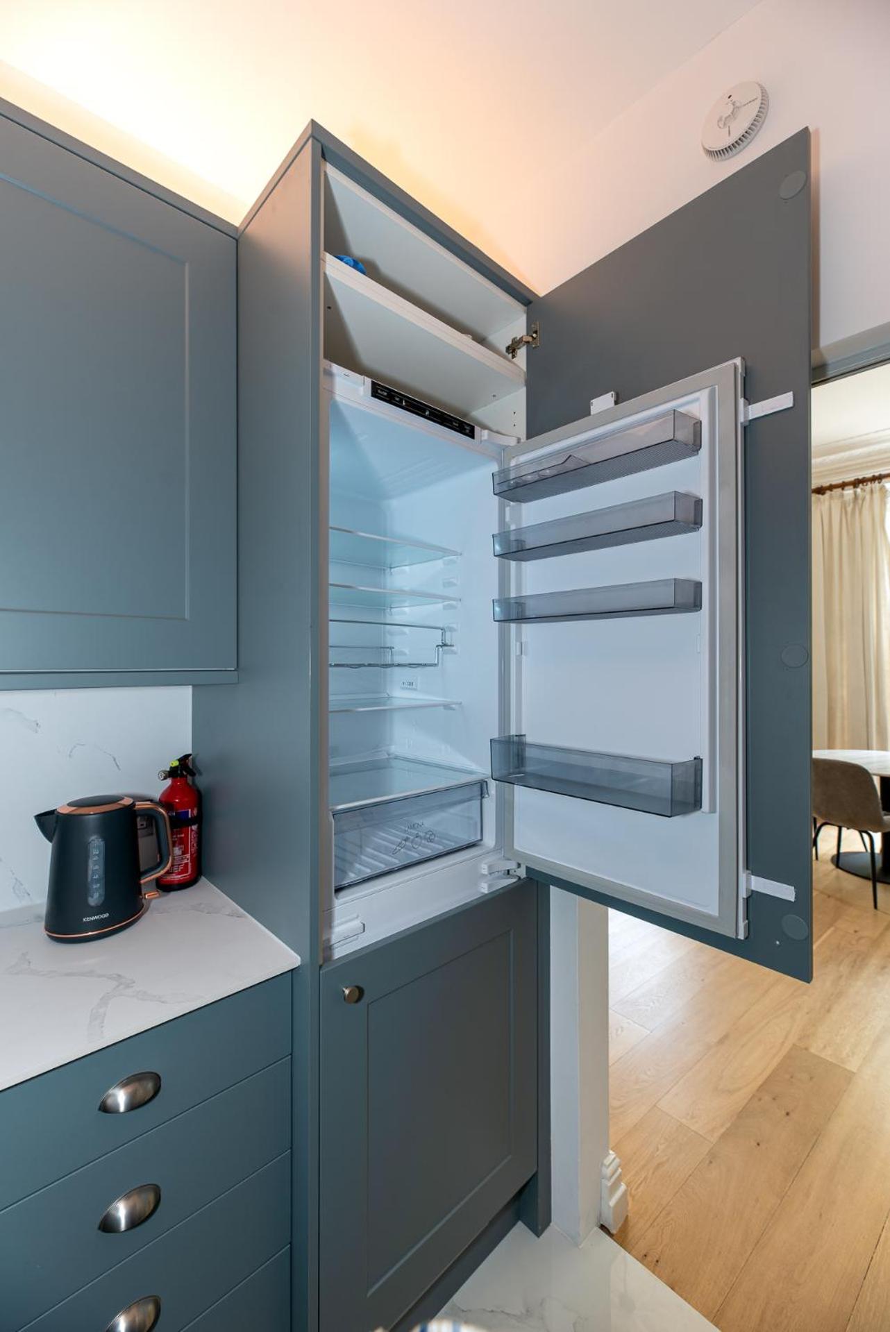 2-Bedroom Victorian Apartment In Kensington Londen Buitenkant foto