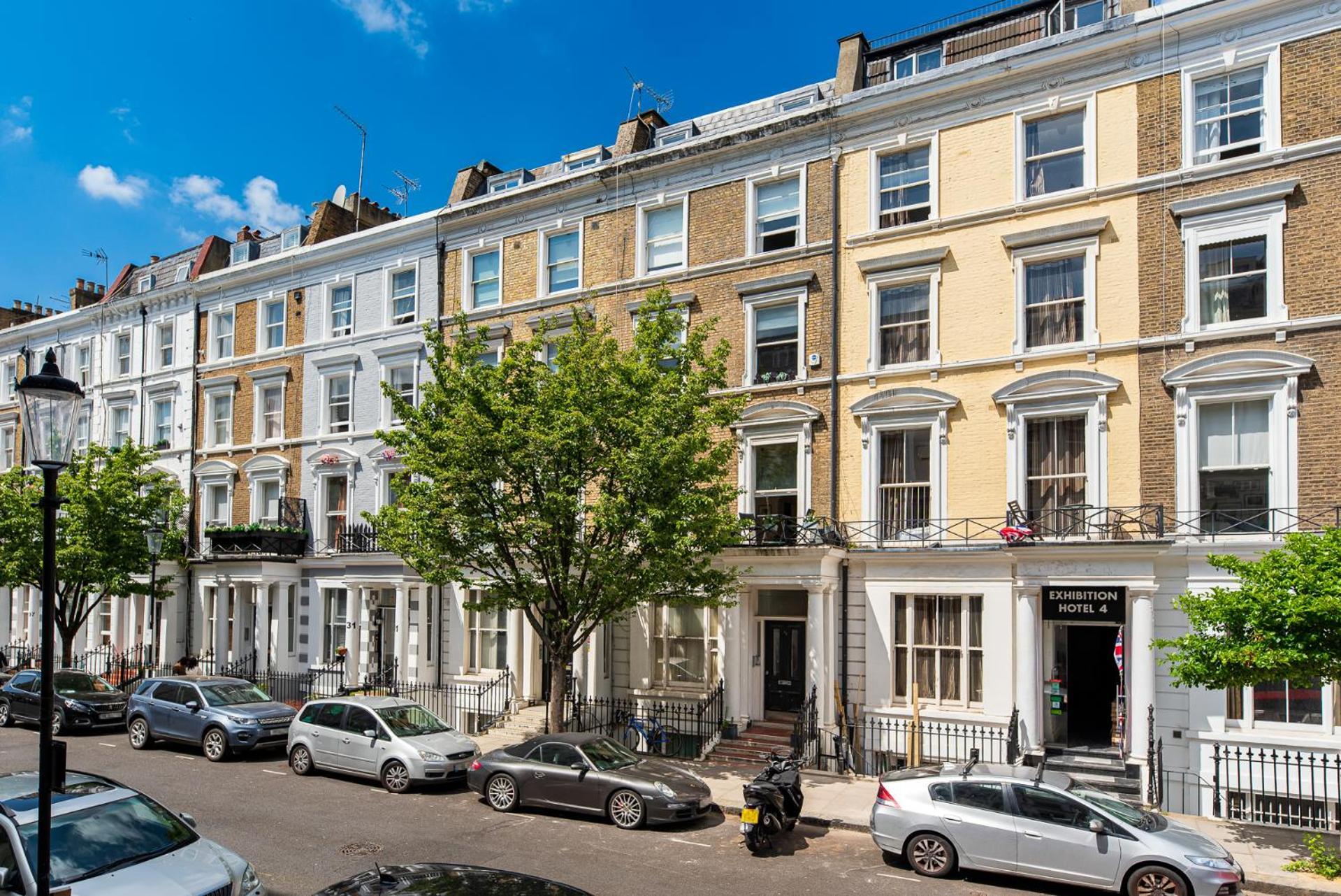 2-Bedroom Victorian Apartment In Kensington Londen Buitenkant foto